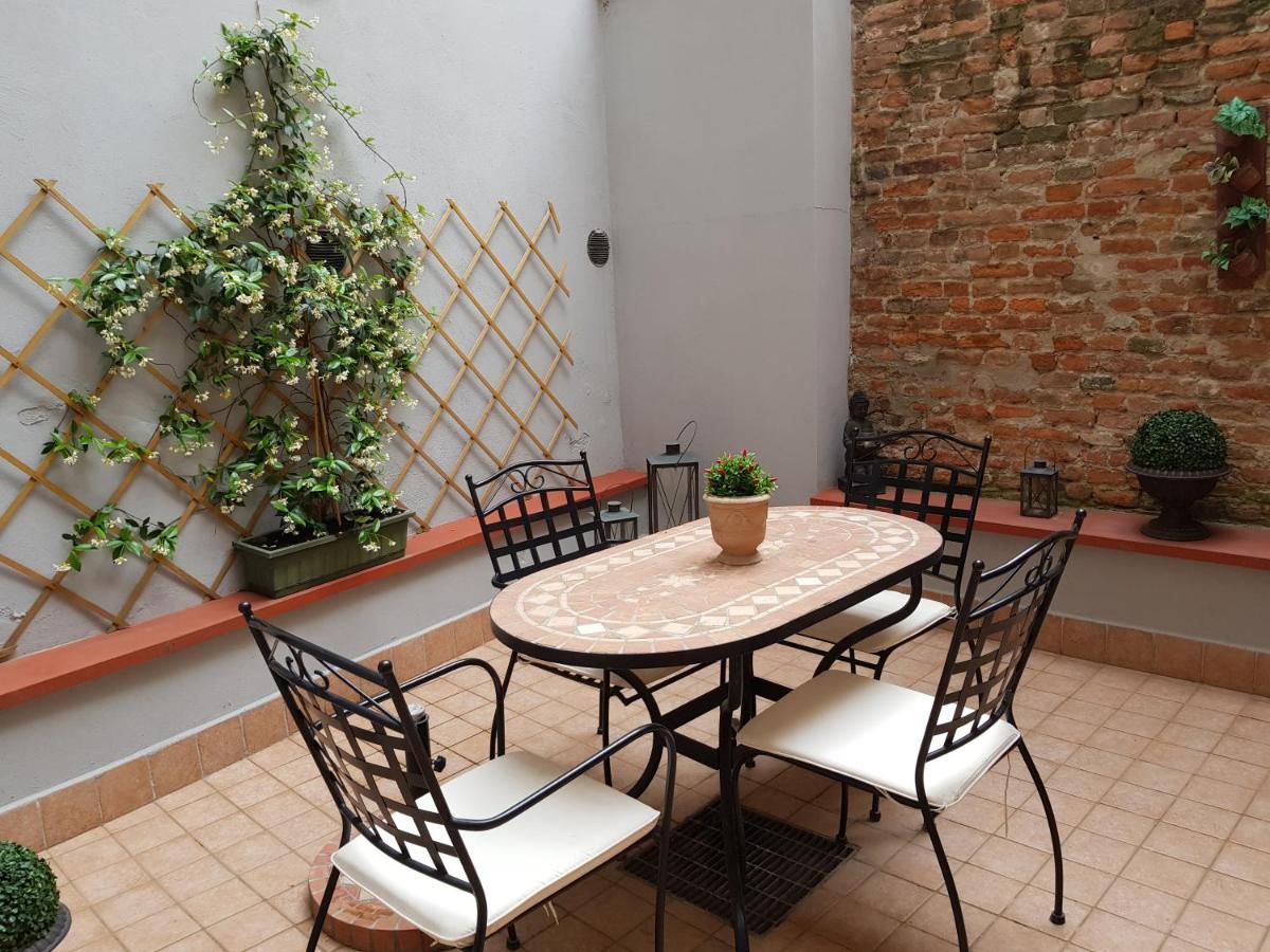 Апартаменты Nell'Antico Ghetto Ebraico Феррара Экстерьер фото