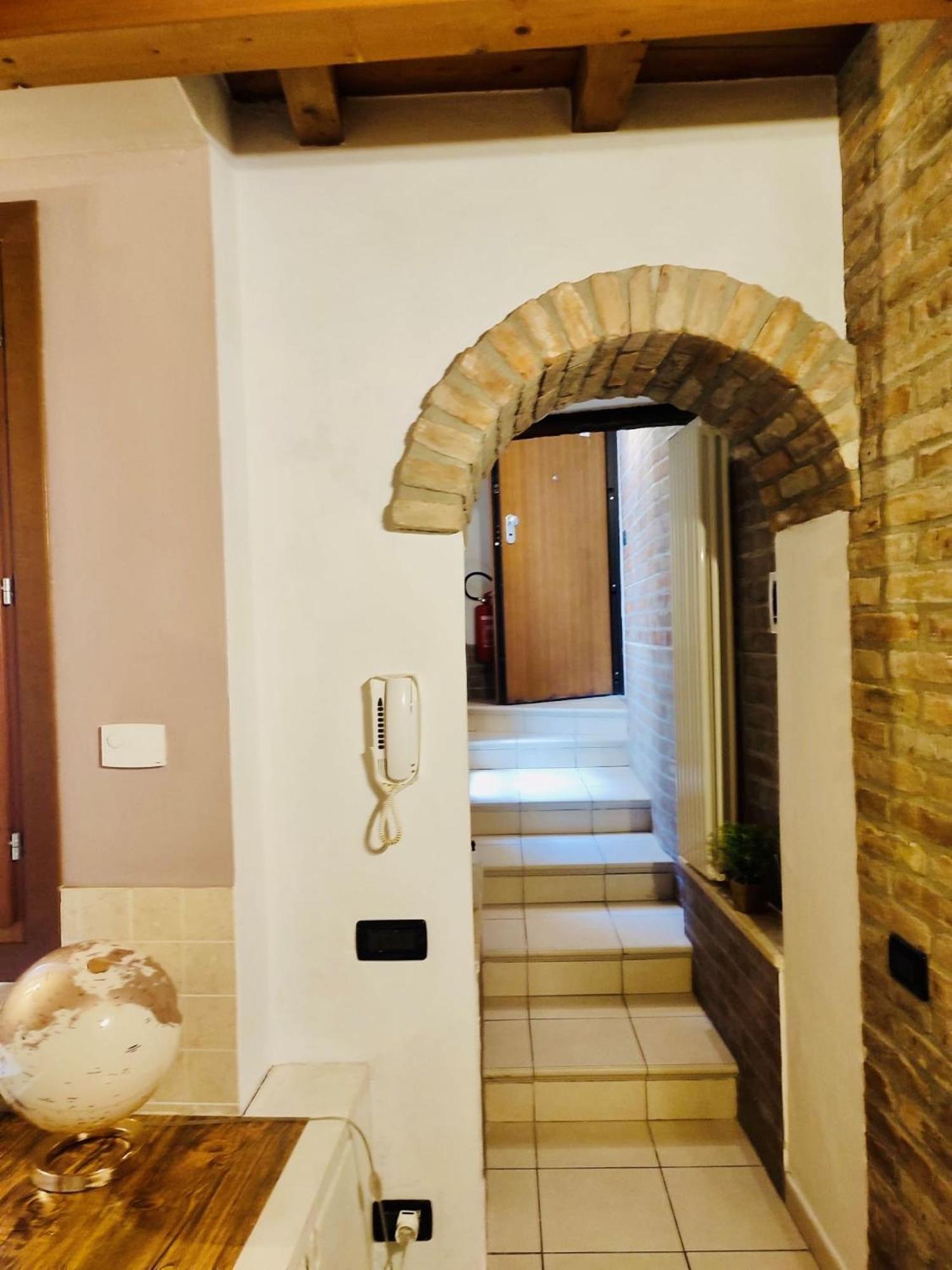 Апартаменты Nell'Antico Ghetto Ebraico Феррара Экстерьер фото