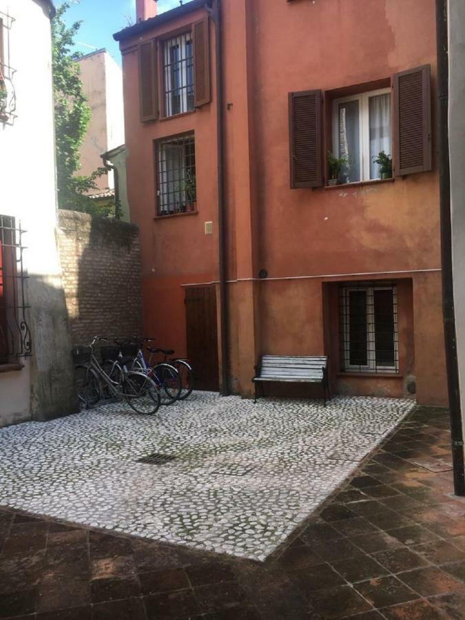 Апартаменты Nell'Antico Ghetto Ebraico Феррара Экстерьер фото